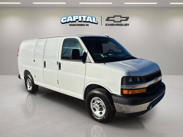 2025 Chevrolet Express 2500