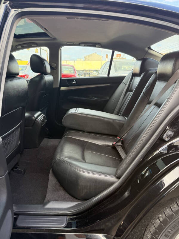 2011 Infiniti G37 Sedan x