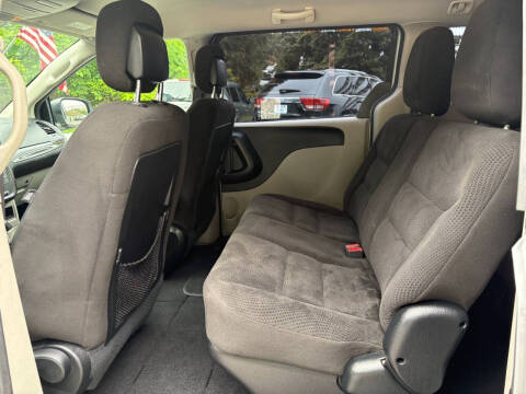 2016 Dodge Grand Caravan American Value Package