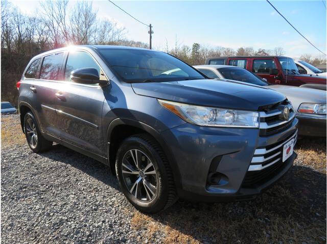 2019 Toyota Highlander LE