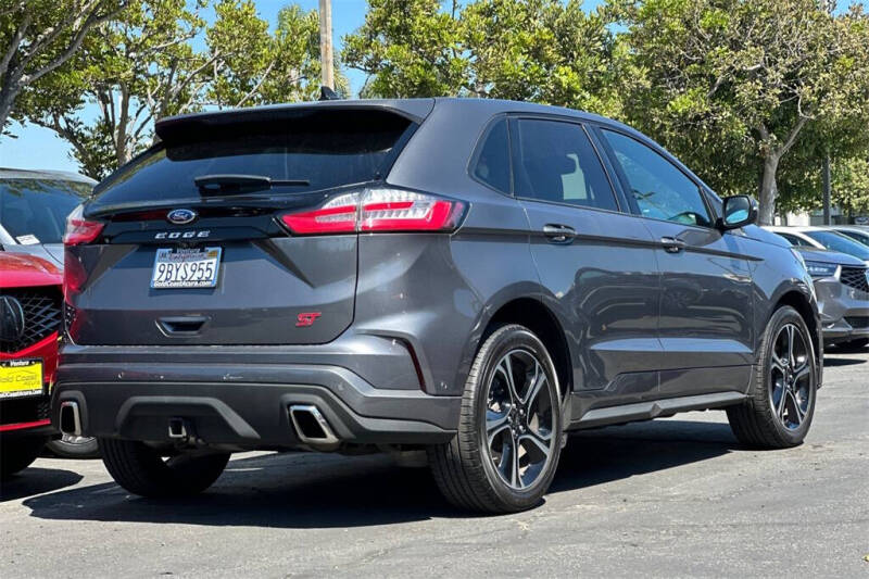 2022 Ford Edge ST