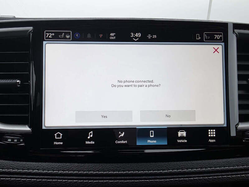 2026 Chrysler Pacifica Select