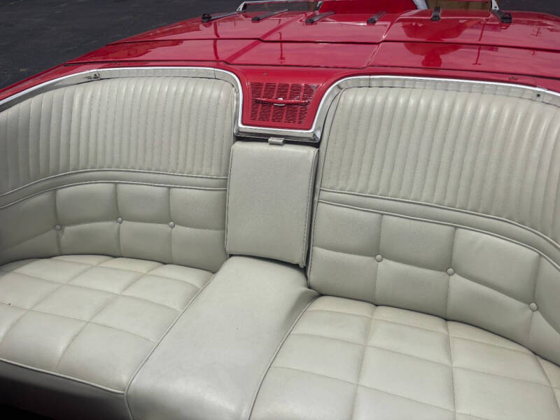 1966 Ford Thunderbird
