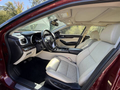 2017 Nissan Maxima Platinum