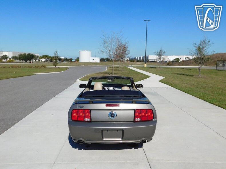 2005 Ford Mustang