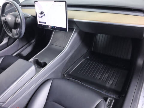 2019 Tesla Model 3 Standard Range Plus