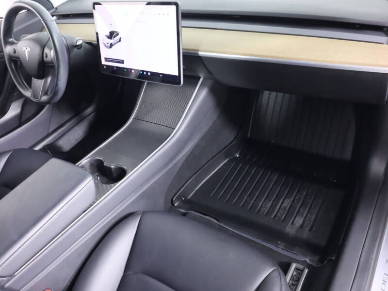 2019 Tesla Model 3 Standard Range Plus