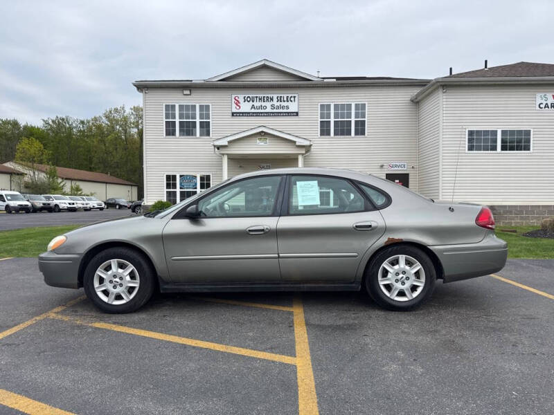 2004 Ford Taurus SE