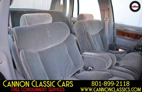 1984 Lincoln Town Car Signature