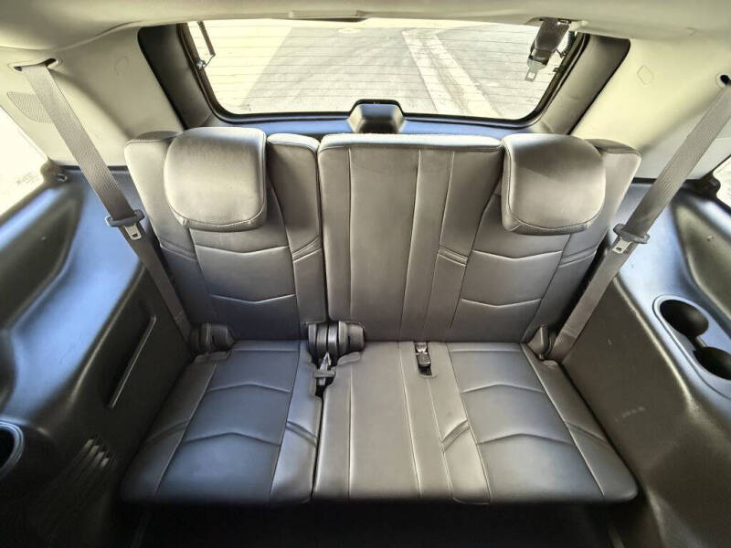 2016 Cadillac Escalade Luxury Collection