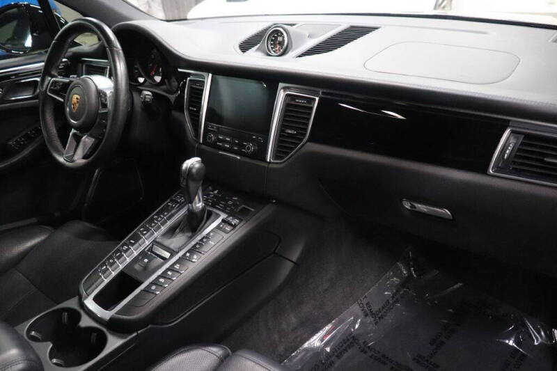 2018 Porsche Macan GTS