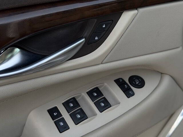2017 Cadillac Escalade Luxury
