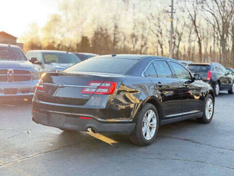 2016 Ford Taurus SEL