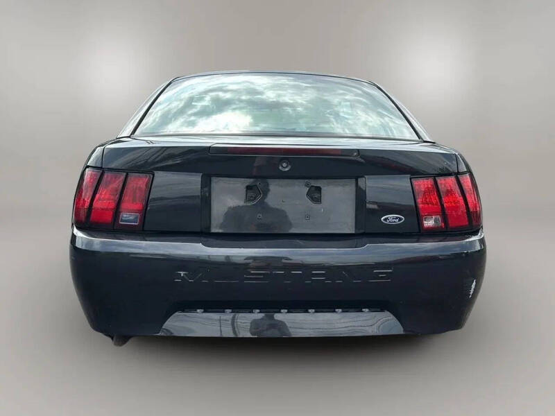 2001 Ford Mustang