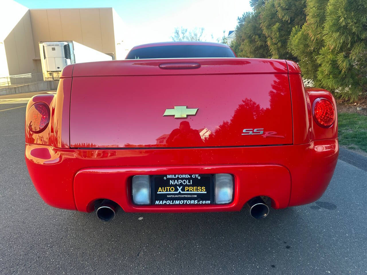 2004 Chevrolet SSR 23
