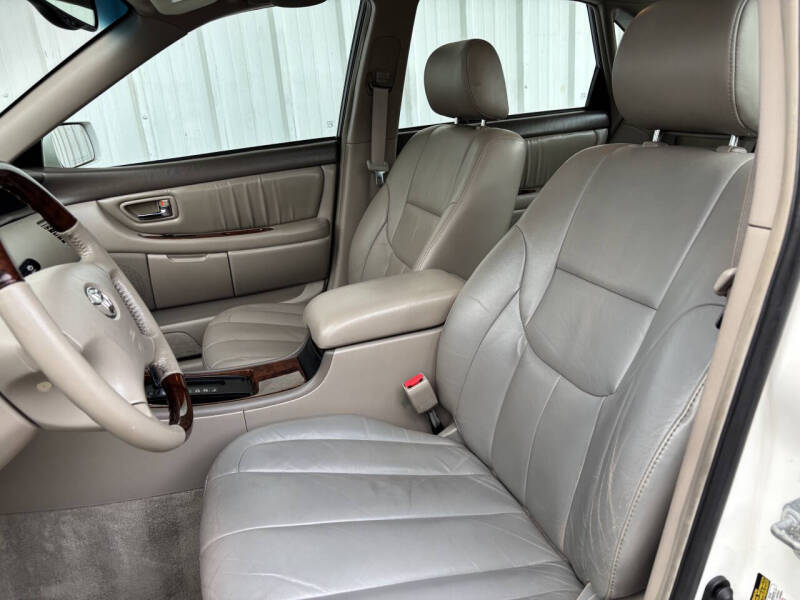 2004 Toyota Avalon XLS