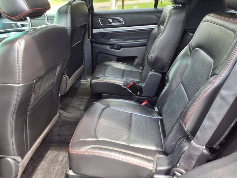 2017 Ford Explorer Sport