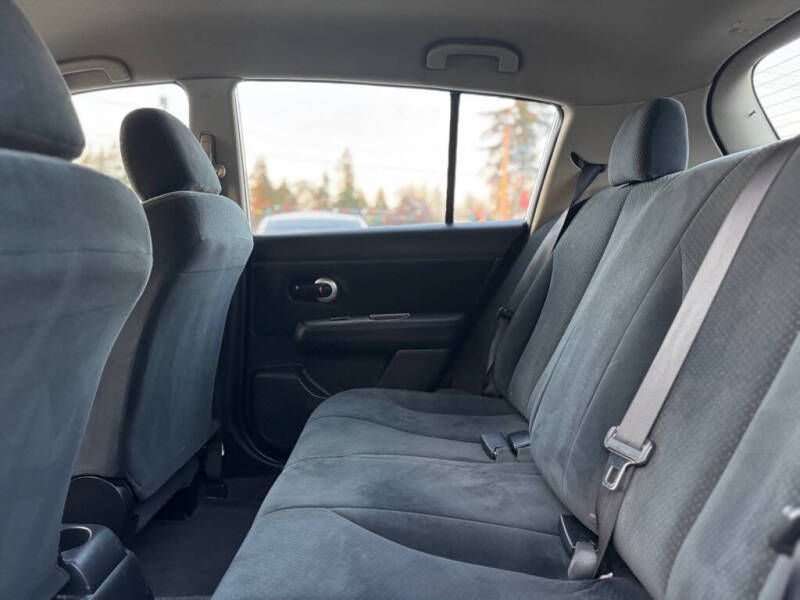 2011 Nissan Versa 1.8 S