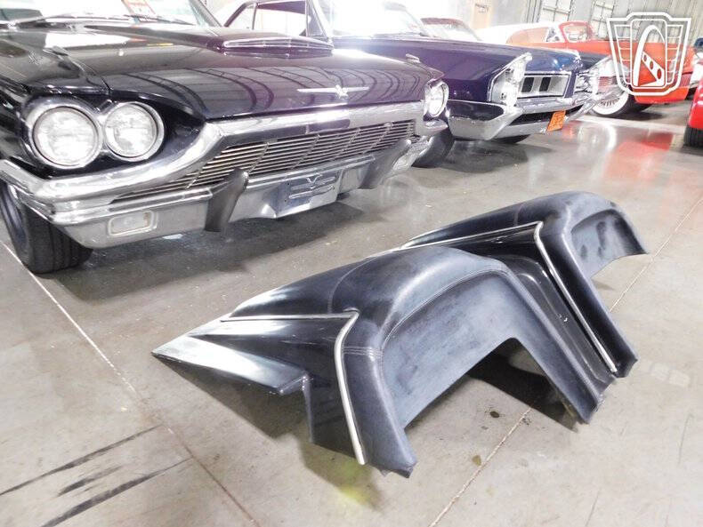 1965 Ford Thunderbird