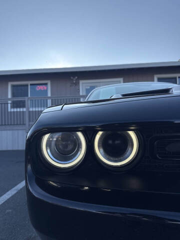 2021 Dodge Challenger SXT