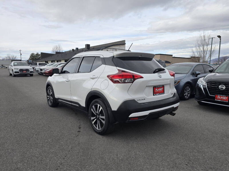 2018 Nissan Kicks SR