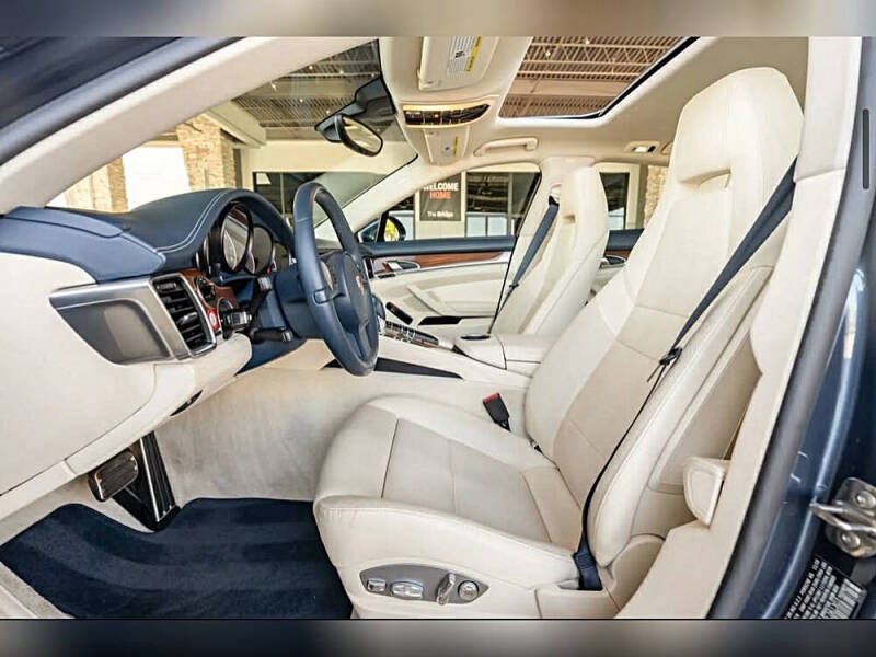 2011 Porsche Panamera