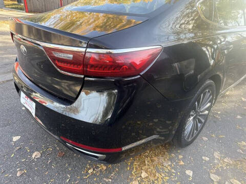 2017 Kia Cadenza Premium