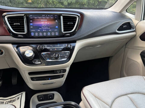 2017 Chrysler Pacifica Limited