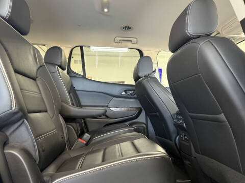 2022 GMC Acadia Denali