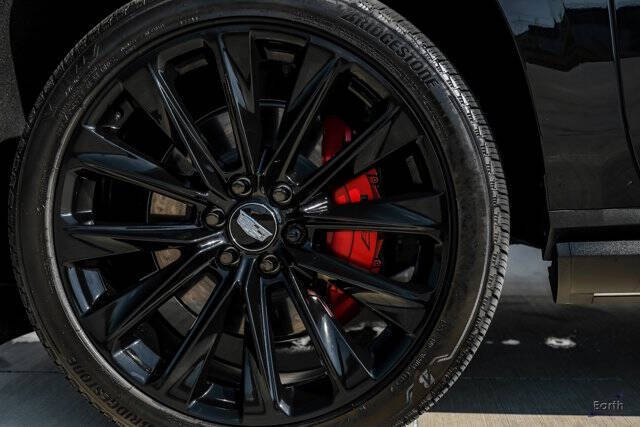 2025 Cadillac Escalade-V