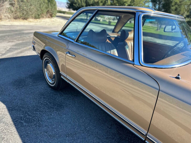 1971 Mercedes-Benz 280-Class
