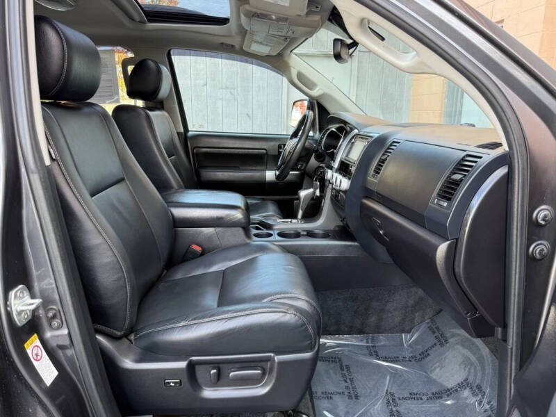 2018 Toyota Sequoia TRD Sport