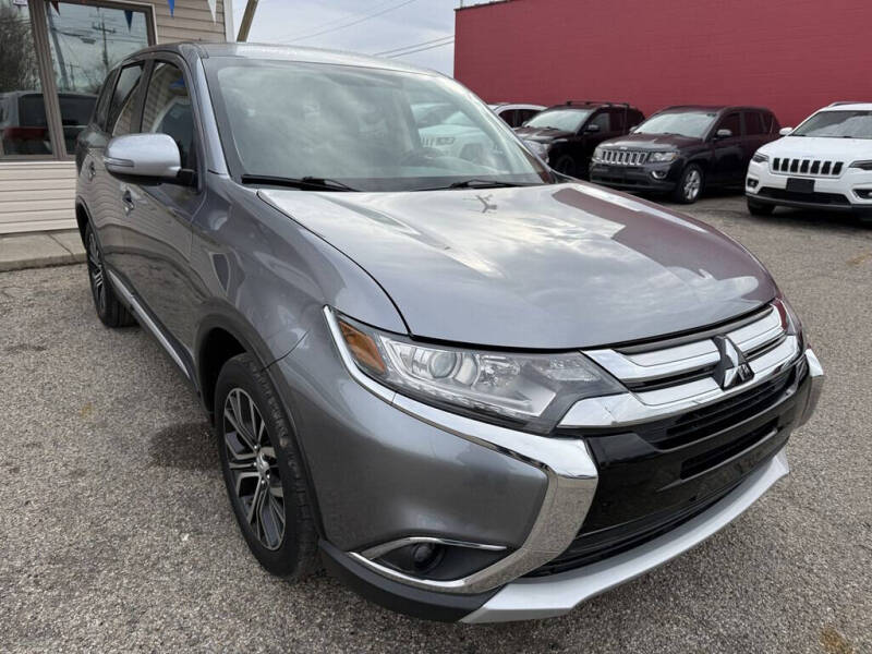 2016 Mitsubishi Outlander SE