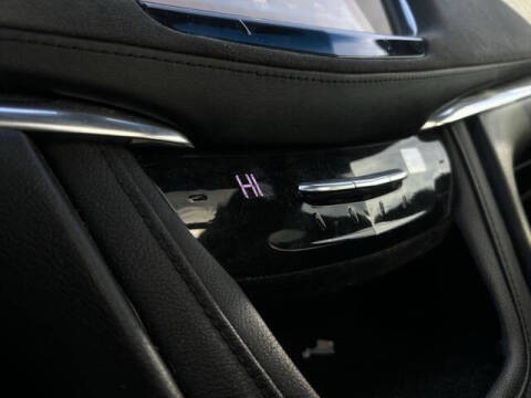 2017 Cadillac XT5 Platinum