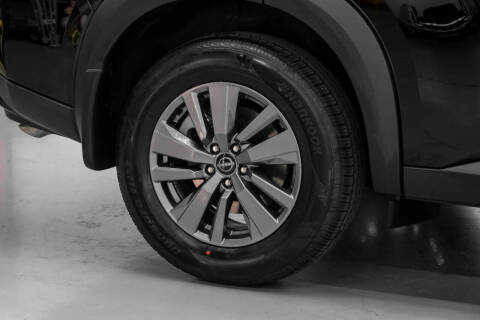 2025 Nissan Pathfinder S