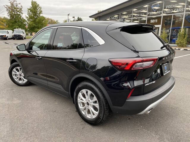 2023 Ford Escape Hybrid Active