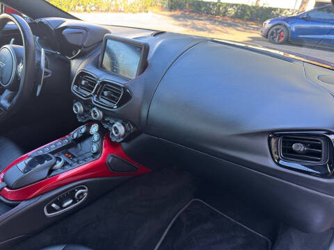 2019 Aston Martin Vantage