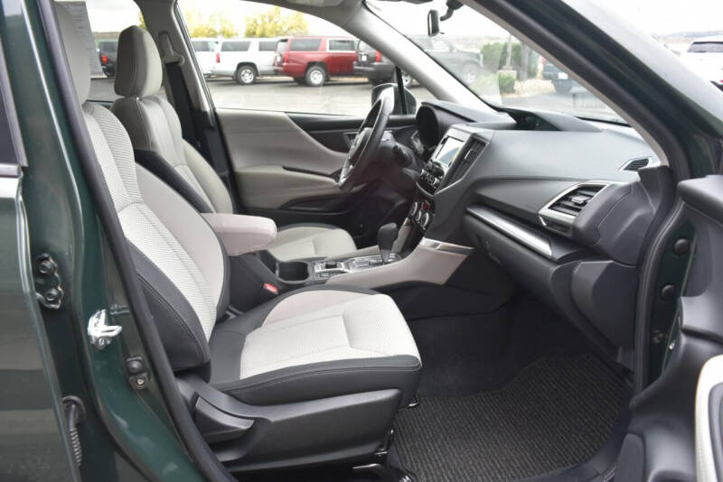 2024 Subaru Forester Premium