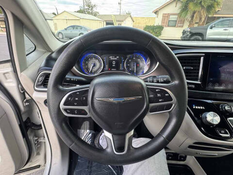 2017 Chrysler Pacifica Touring