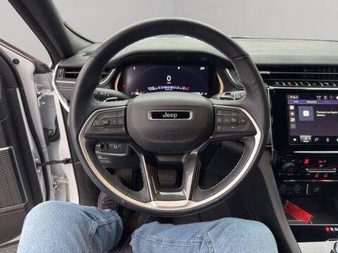 2022 Jeep Grand Cherokee L Laredo