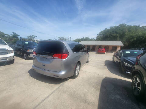 2017 Chrysler Pacifica Touring