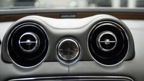 2016 Jaguar XJL Portfolio