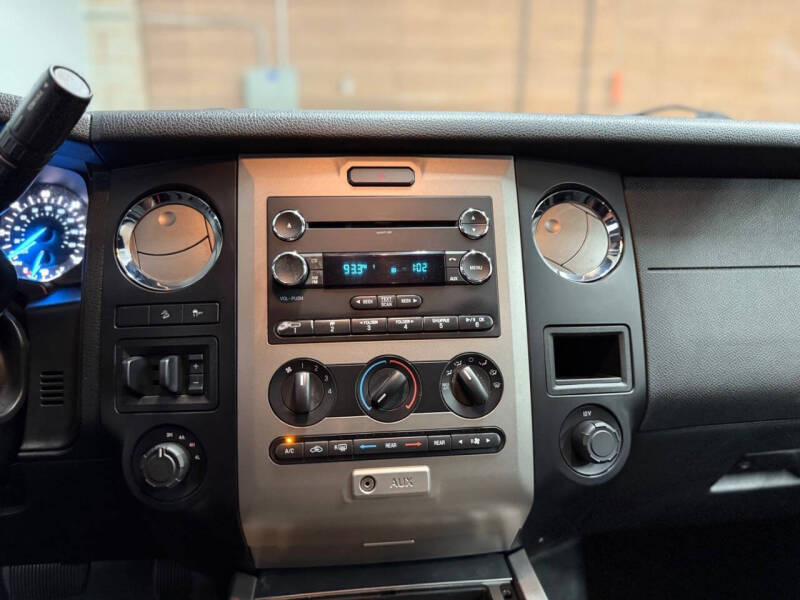 2016 Ford Expedition XL Fleet