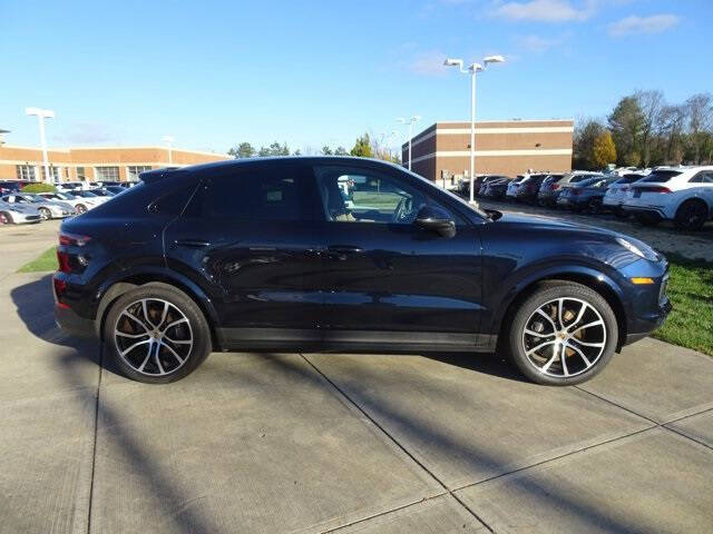Used 2022 Porsche Cayenne Coup Base with VIN WP1BA2AY4NDA48881 for sale in Cincinnati, OH