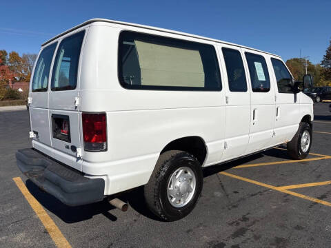 2012 Ford E-Series E-350 SD