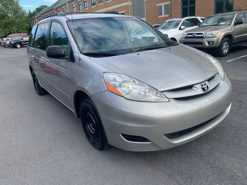 2007 Toyota Sienna LE 7-Passenger