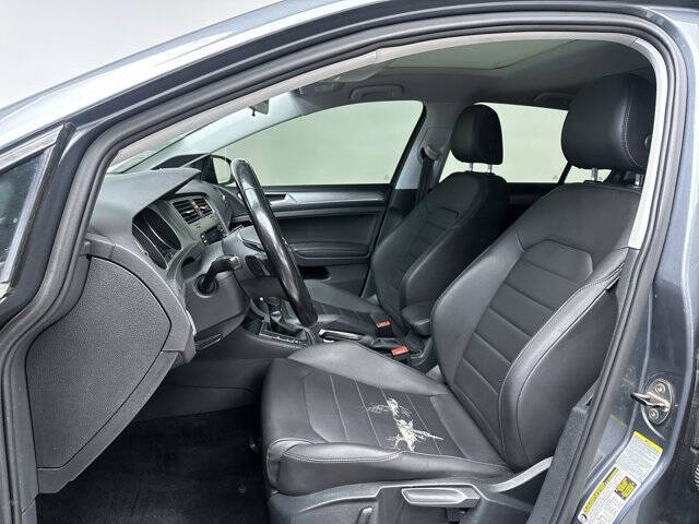 2015 Volkswagen Golf TSI SE