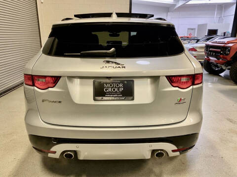 2019 Jaguar F-PACE S