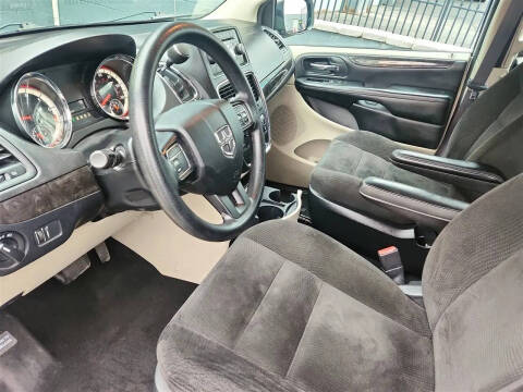 2016 Dodge Grand Caravan American Value Package
