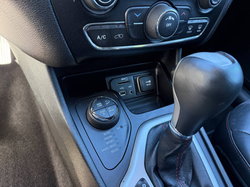 2015 Jeep Cherokee Trailhawk